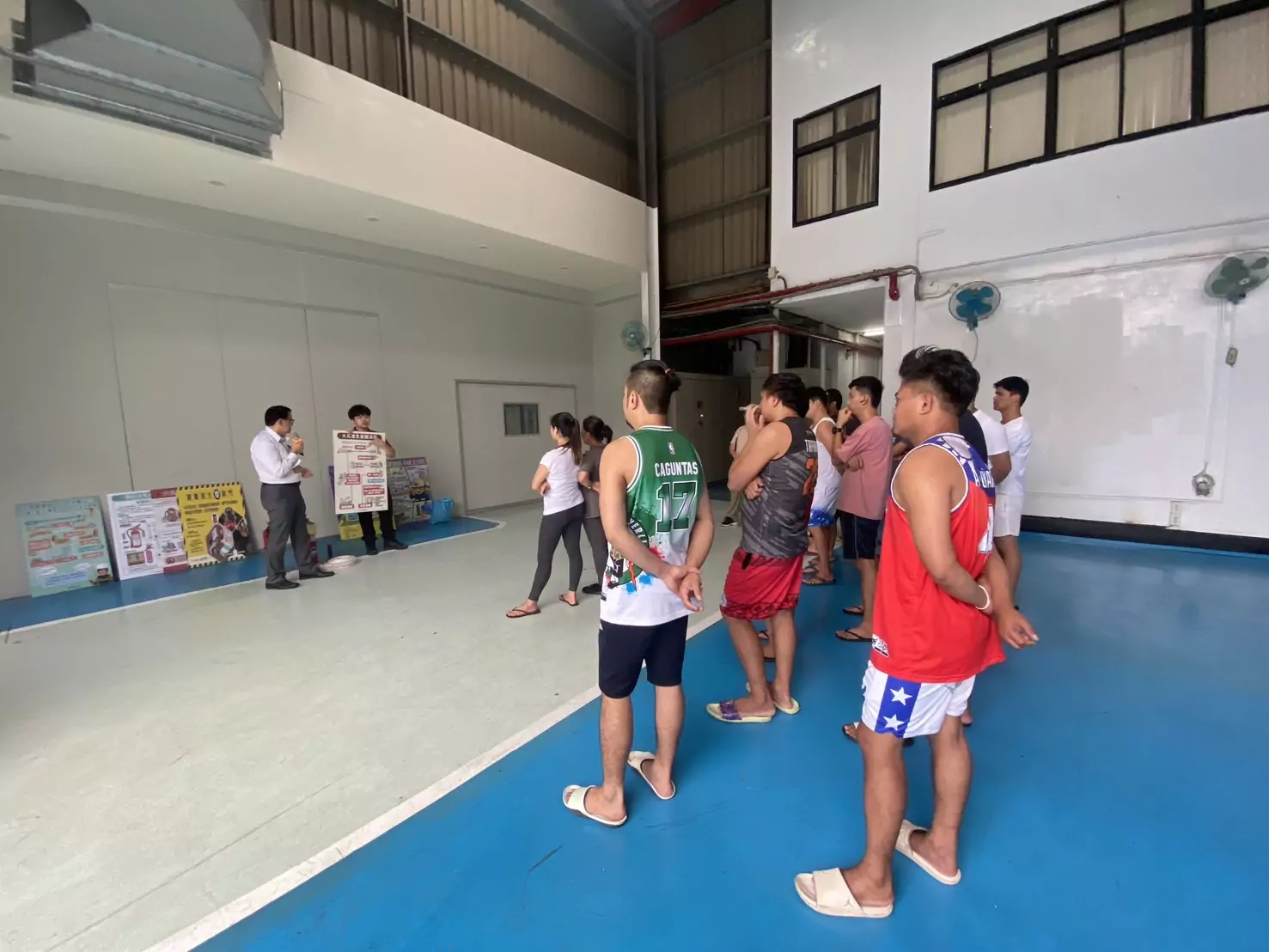 龍潭消防分隊前進工廠宿舍 強化移工防火觀念 S 52461655