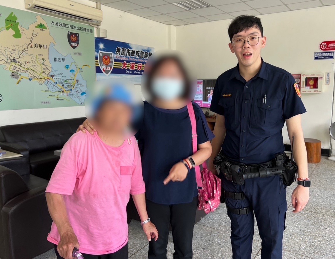 8旬婦搭計程車迷途 大溪警靠1關鍵線索找到家屬 S 98025565 0