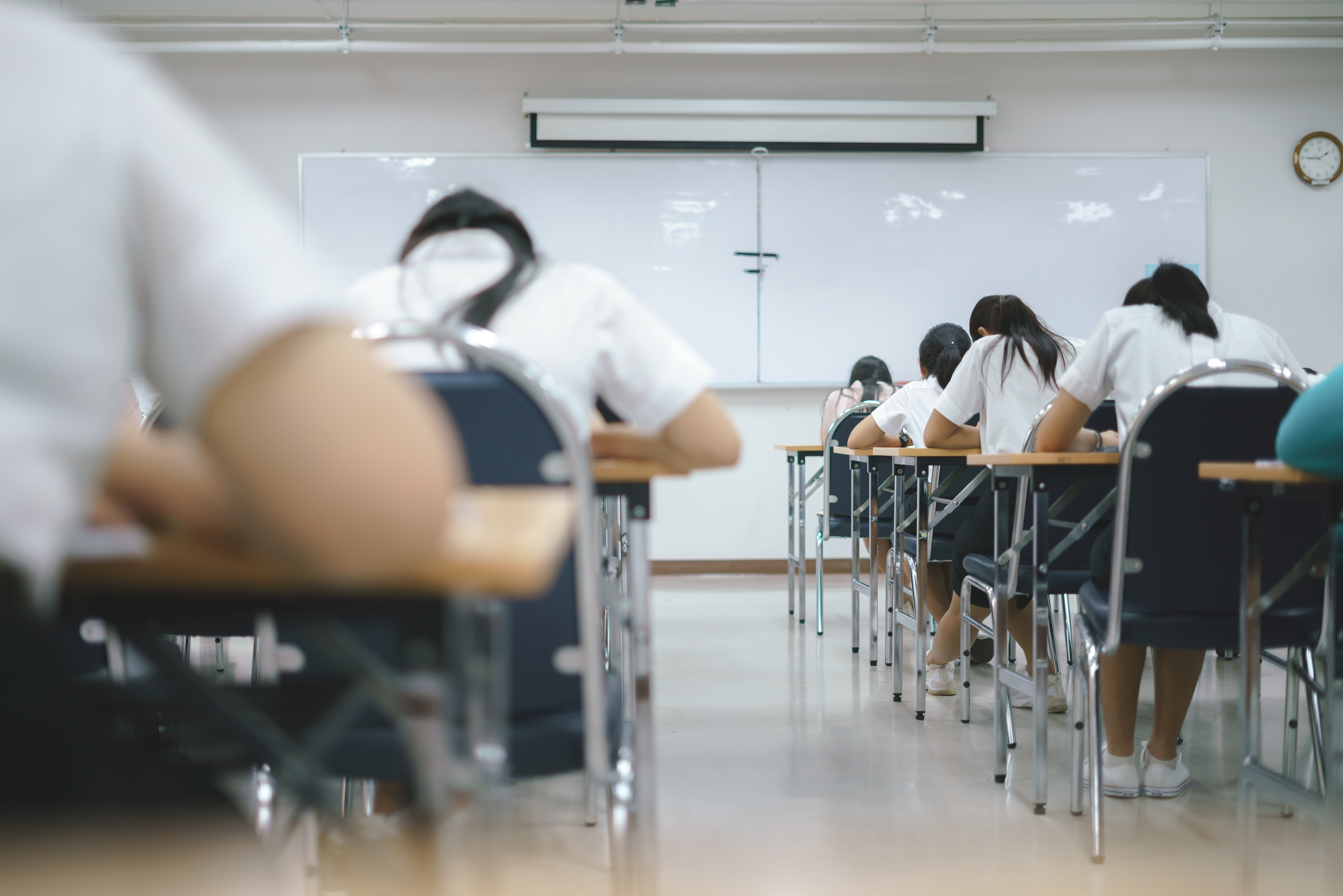 國中會考報名開跑 教育部提醒考生這些事 asian students taking