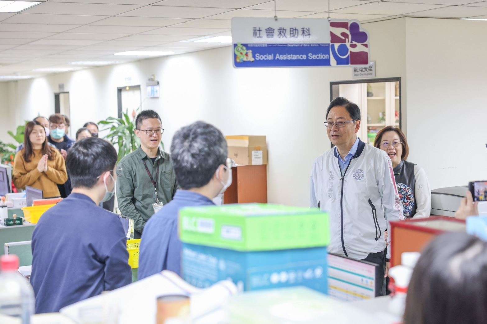 【有片】社工辛酸誰人知 桃園社會局長陳寶民盼各界多給鼓勵 ff0cacd6 4558 4fee b8a4 9f17f5a256bf