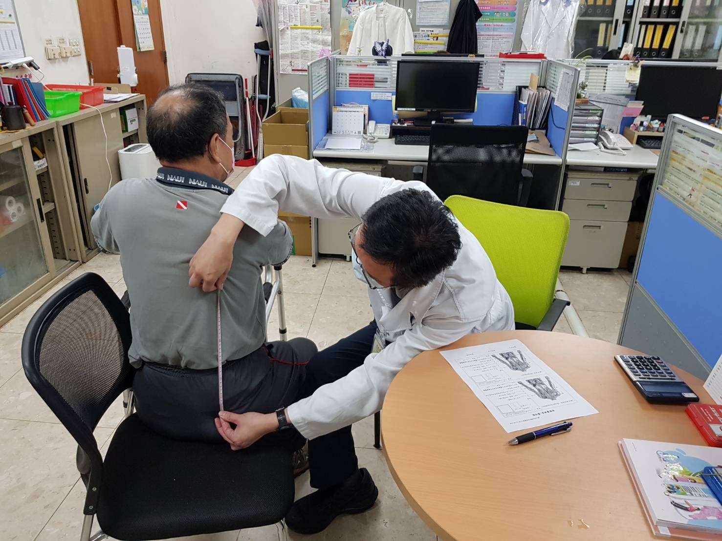 北榮桃園分院推動高齡友善服務 借用輔具好方便 uelgg5