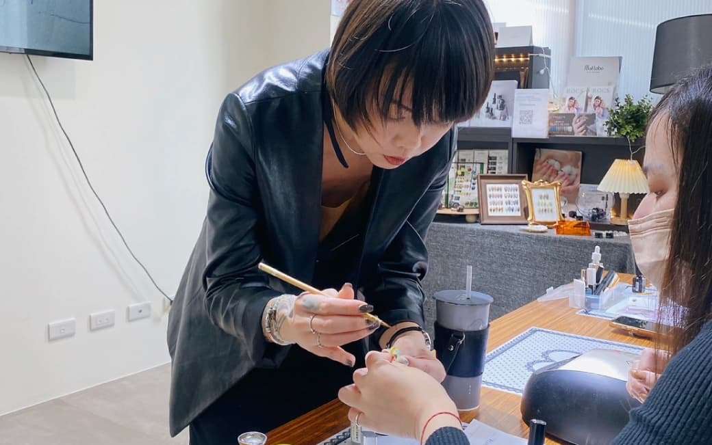 二圖說：Cynthia nails莘西亞藝術美甲主理人Helen。（圖Cynthia nails） 0
