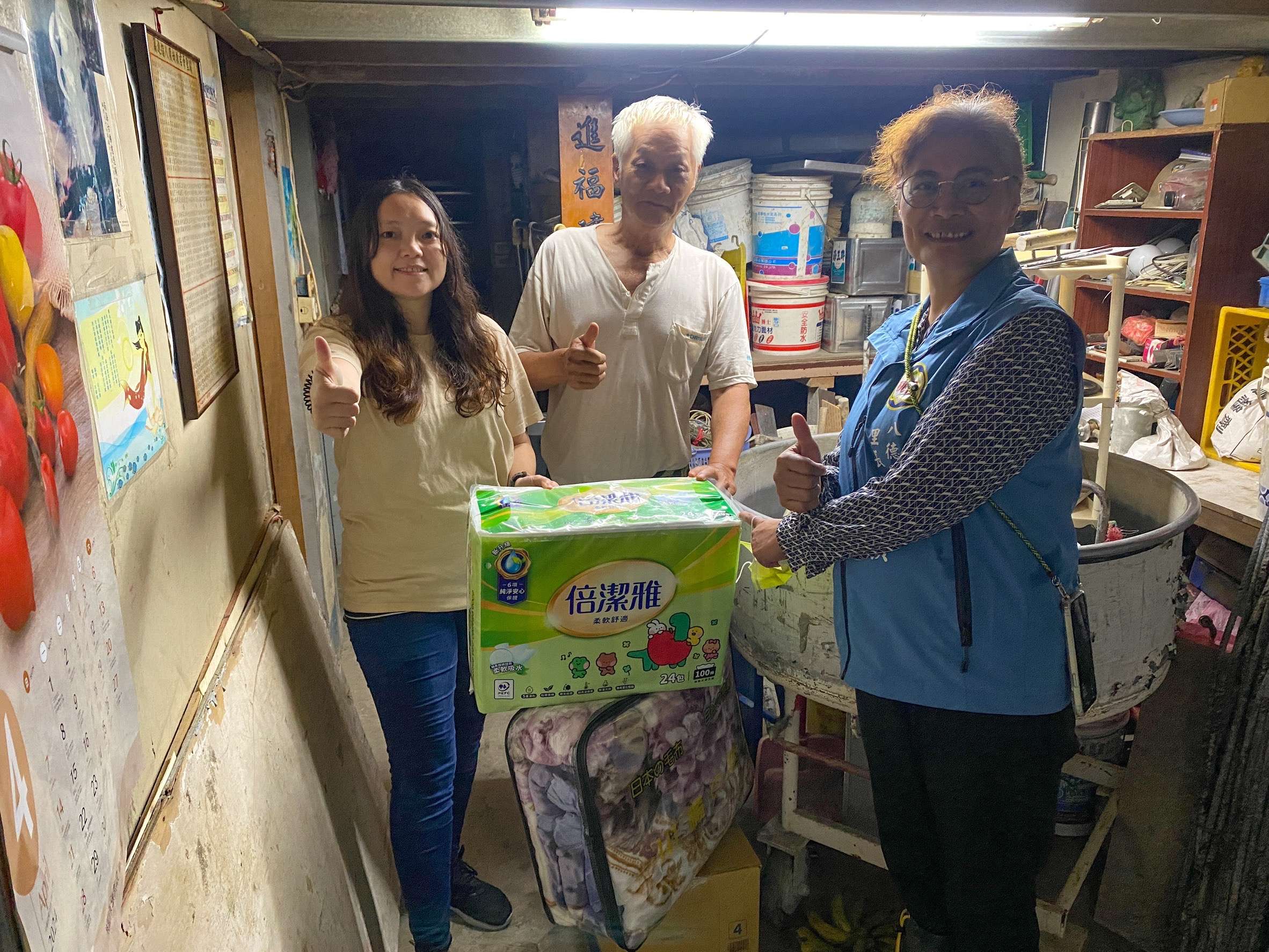 樂作創益協會前進八德興中里 率身障樂兒關懷獨居長輩 物資關懷獨居長輩2 0