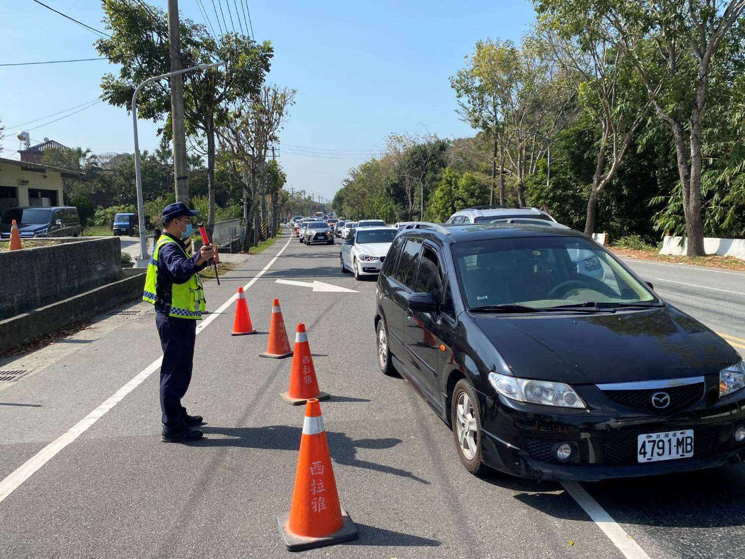 警署:端午出遊車潮多 下載APP掌握國道路況 1287614 0
