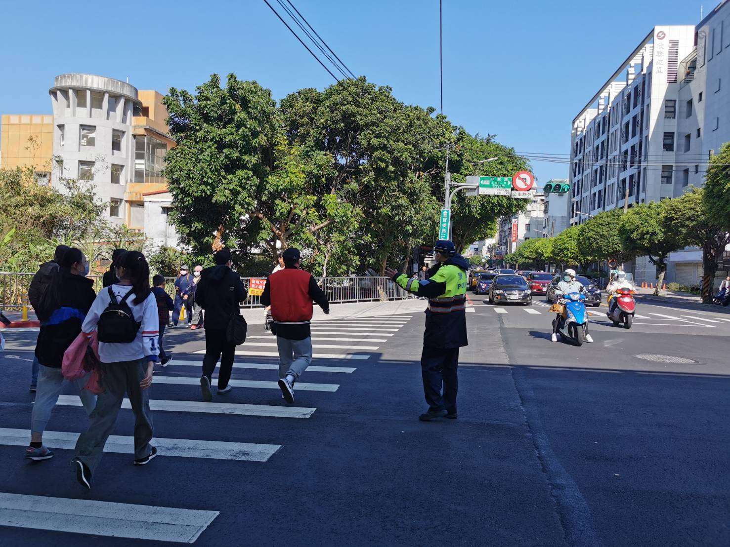 警署:端午出遊車潮多 下載APP掌握國道路況 1287615 0