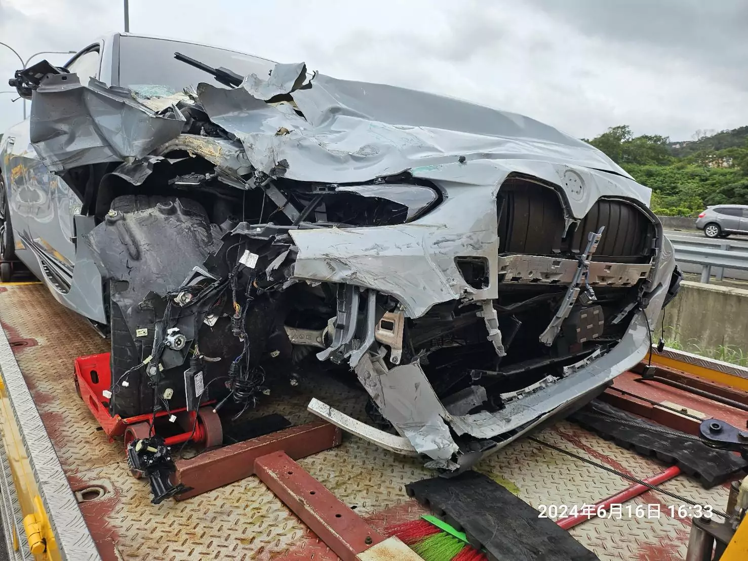 楊梅休息站8車連環撞 疑這件事釀禍 360169