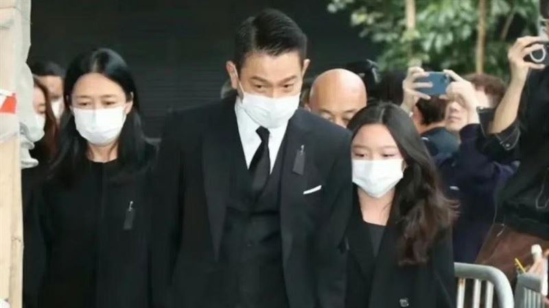 劉德華女兒高調亮相!「顏值最高」星二代