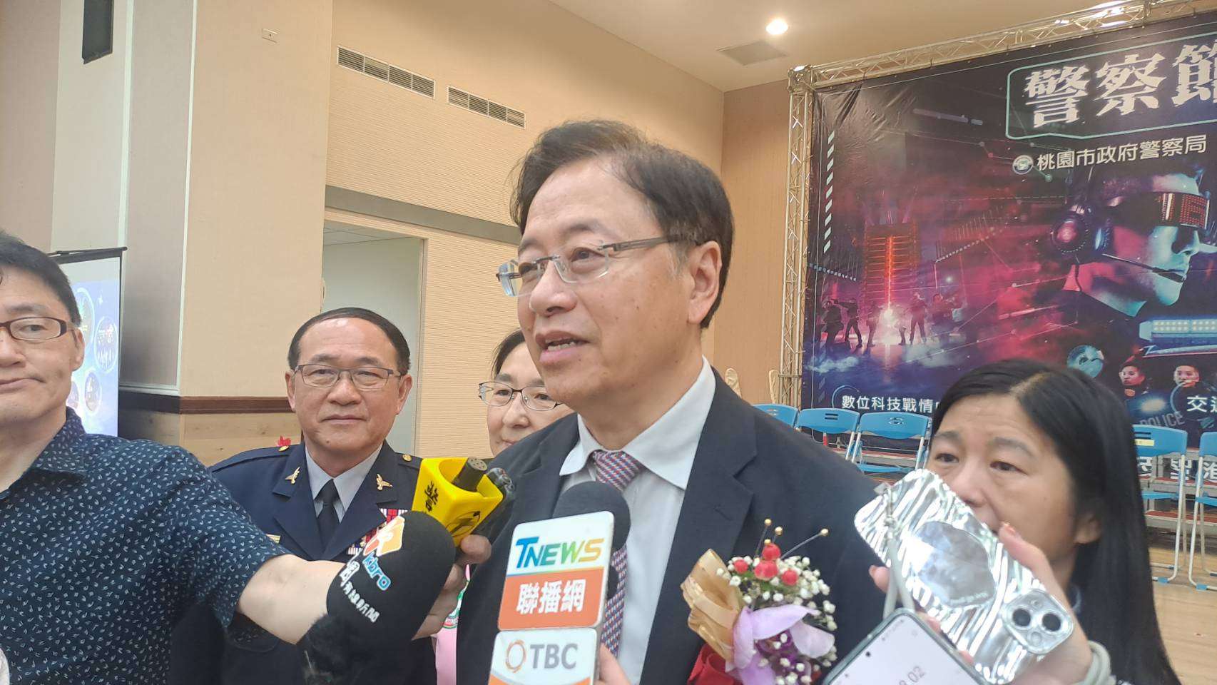 慶祝警察節 張善政表揚47警察19協勤民力 55964 0