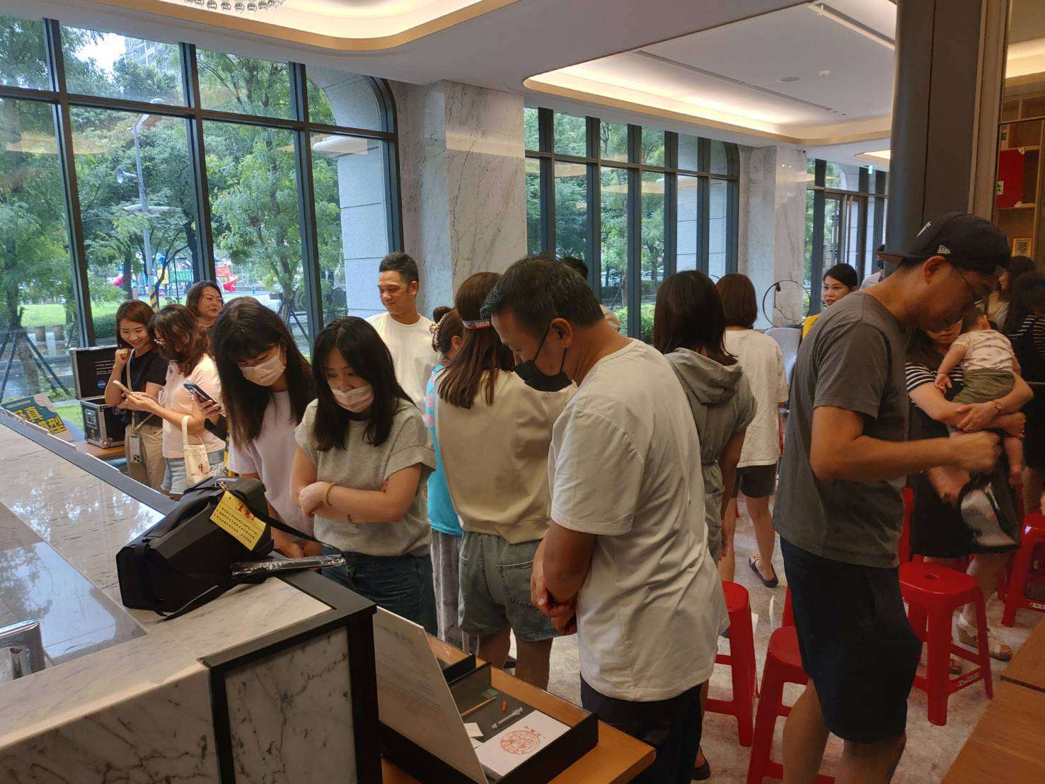 八德警深入社區擴大宣導 加強民眾反毒、防騙意識 616486