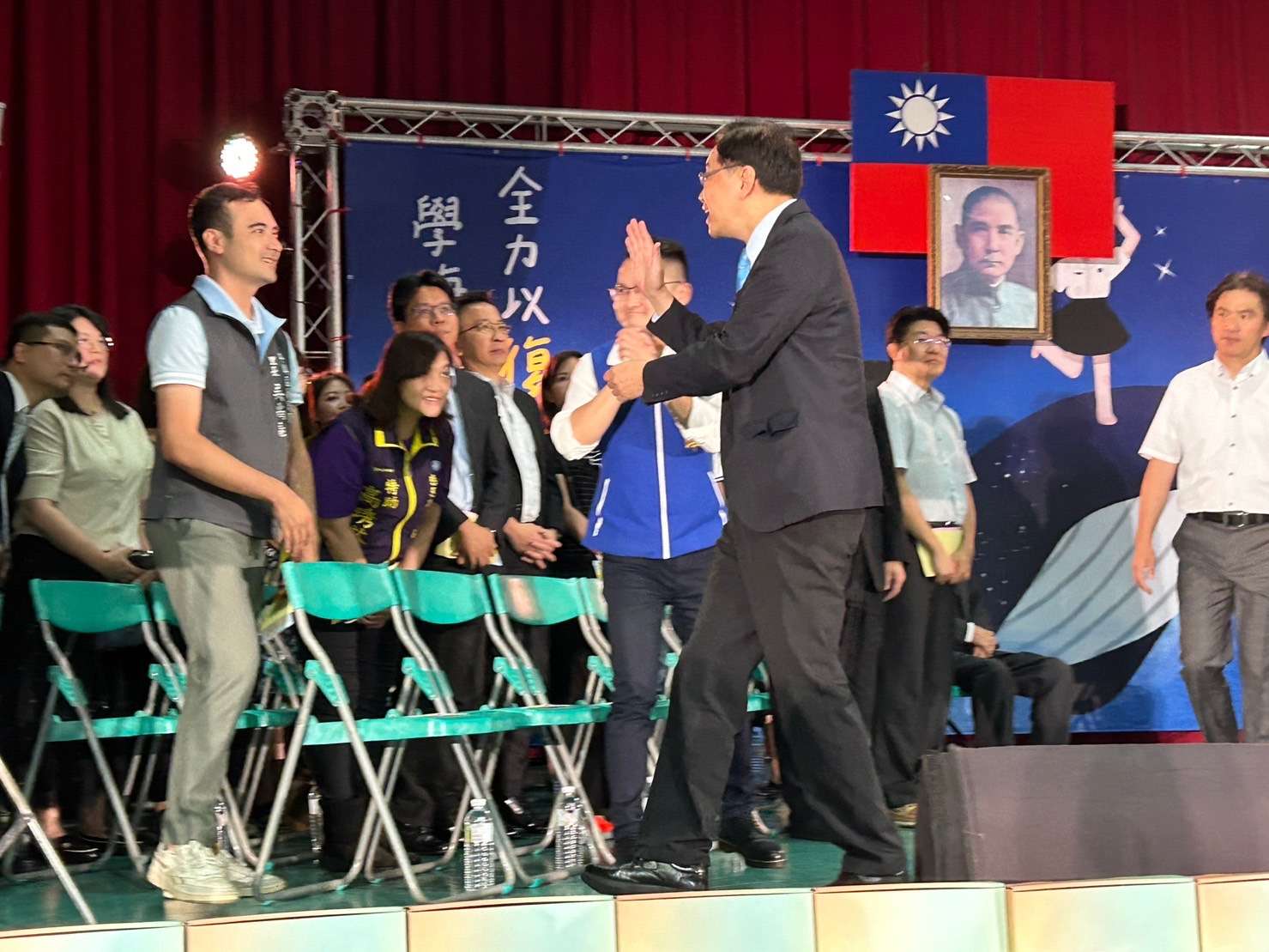 復旦高中首次邀請縣市首長出席畢典 張善政:很榮幸