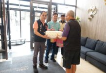 善心人士捐180組愛心物資 陪伴楊梅獨居長輩迎端午