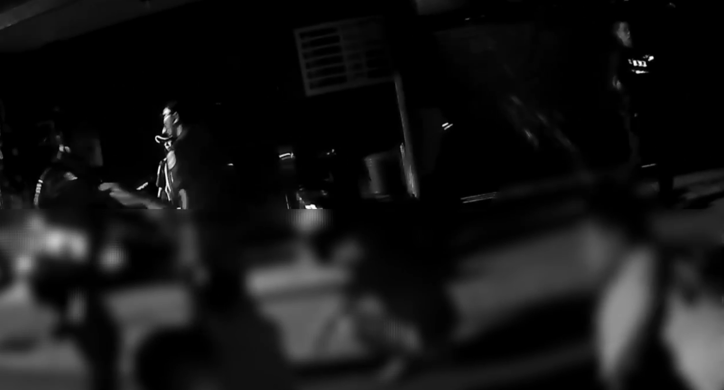 【有片】情侶吵架竟朝樓下丟東西 再與路人爆肢體衝突