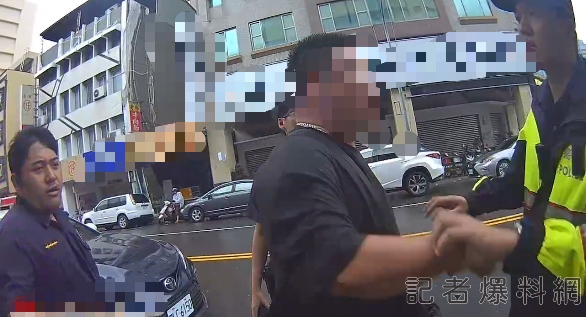 【有片】排隊買早餐起口角 醉男沒吃到先進警局