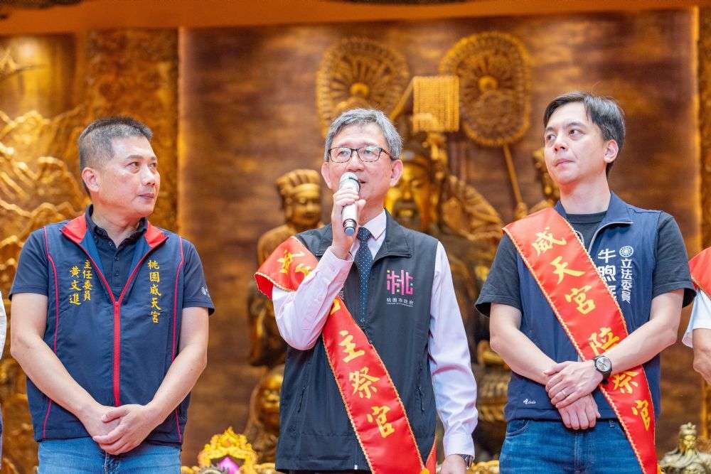 威天宮護法會桃園會長扮康熙皇帝 向關聖帝君祝壽 20247271625 37 1