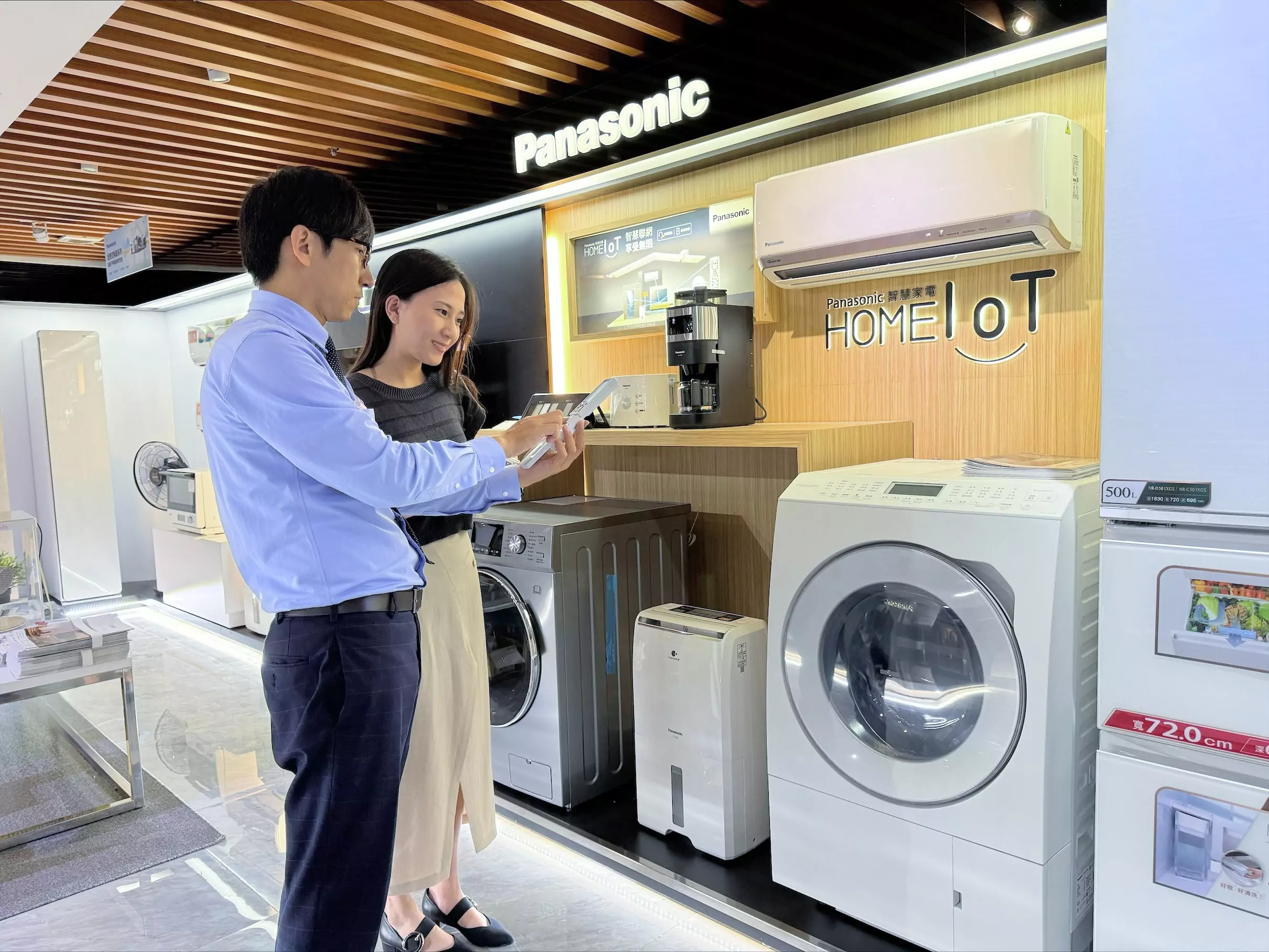 2▲熱浪來襲，9 30前買Panasonic空調抽按摩椅、除濕機、電風扇等好禮，還有月月限量登錄