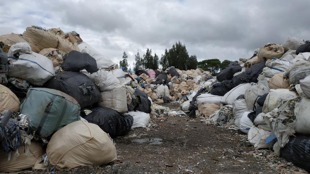 惡劣！桃市環保公司堆廢棄物逾3千噸 非法獲利近億元遭起訴