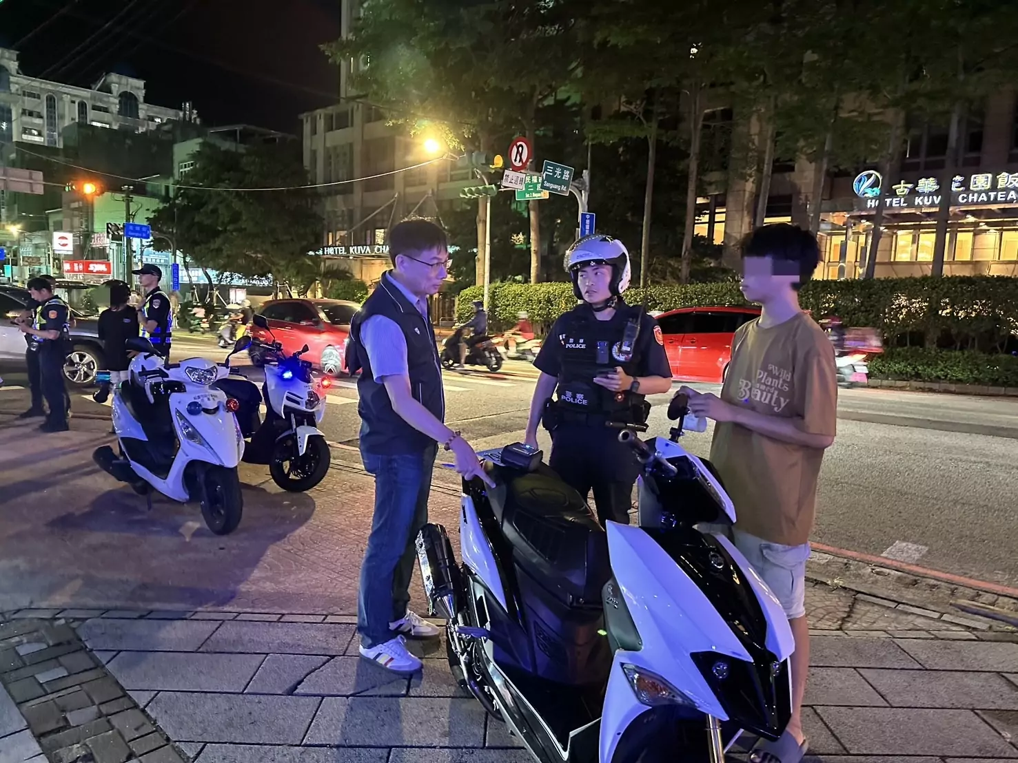 中壢16歲少年無照上路、掛他車車牌 吞1萬7400元罰單 4gdkgt4 6