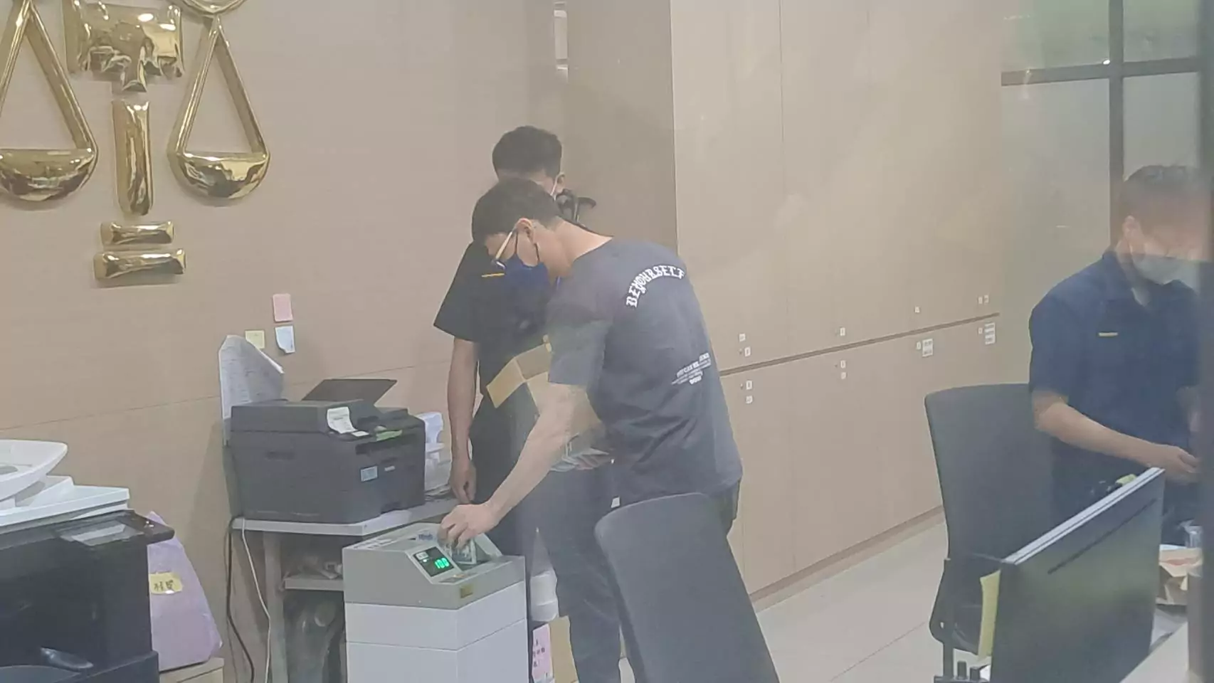 疑土地開發案涉貪遭聲押 地院裁定鄭文燦500萬元交保 58656 0