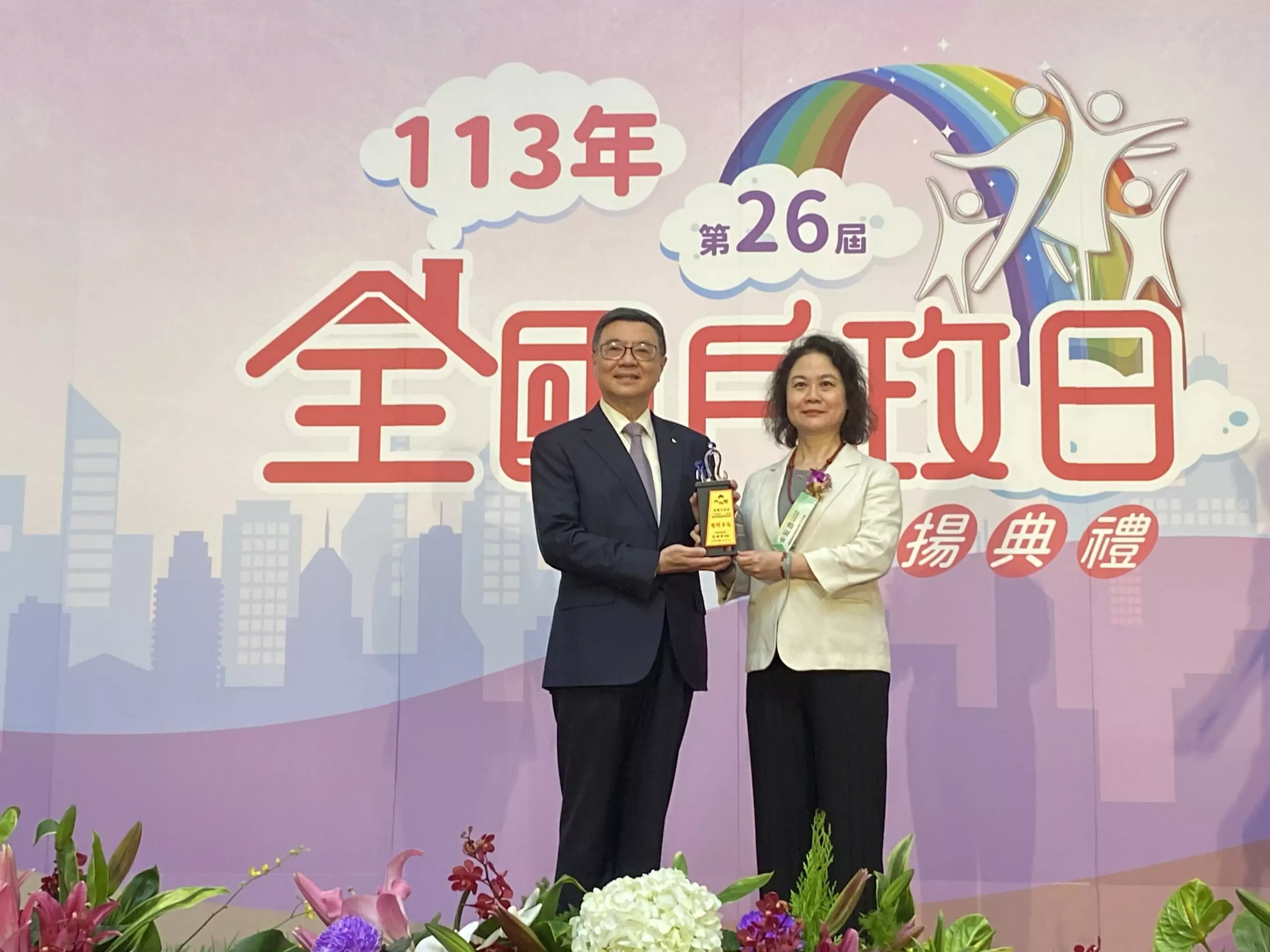 桃市戶政業務交出亮眼成績 全國戶政評鑑勇奪第一 桃市戶政業務交出亮眼成績 全國戶政評鑑勇奪第一