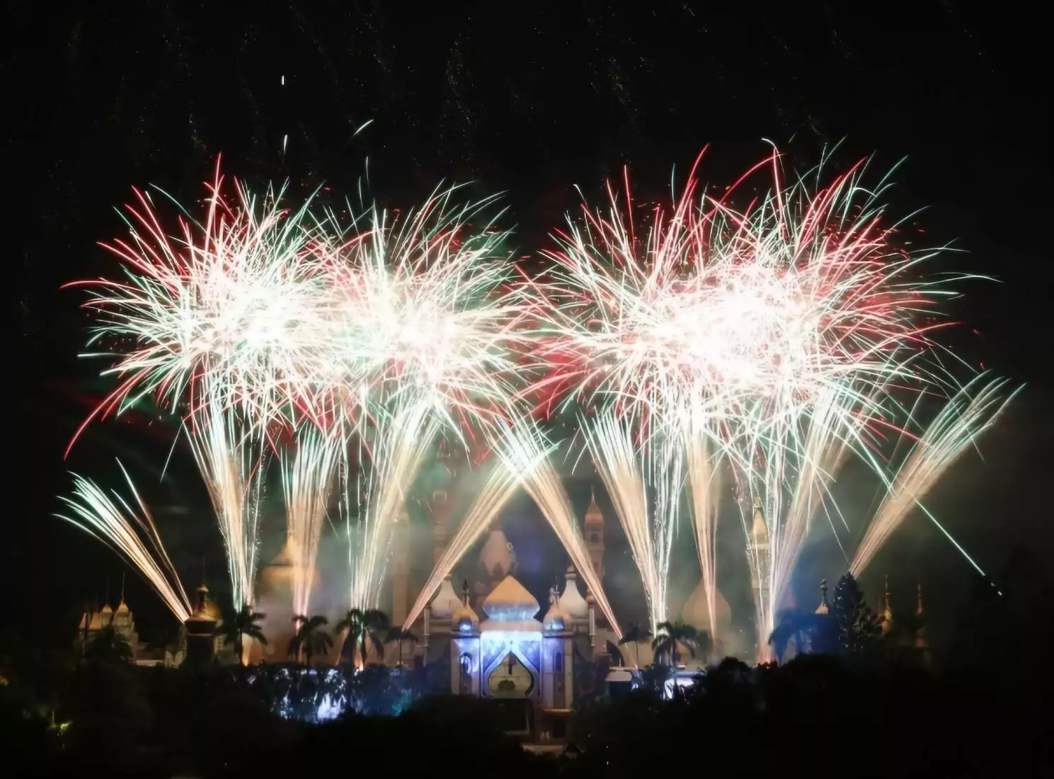 歡慶45周年!「這天」生日壽星8月免費暢玩六福村 歡慶45周年!「這天」生日壽星8月免費暢玩六福村