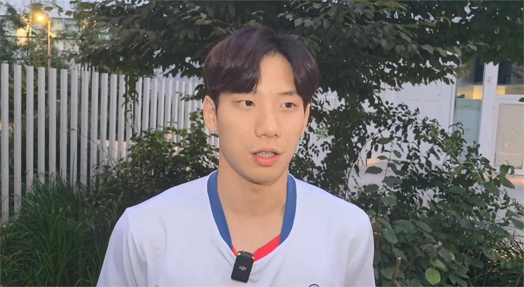 「台灣蝶王」王冠閎游出亞洲第1仍無緣進決賽 教練爆他一度嗆水