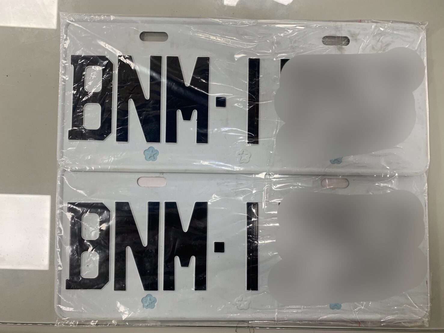 自小客車牌沒鎖緊 龜山警上前提醒發現「係假欸」 S 356581680 e1722305948313