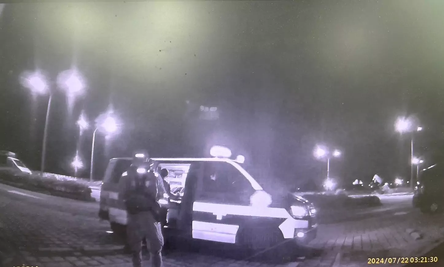 女患憂鬱症深夜漁港散心 楊梅警暖心陪伴開導送醫 女患憂鬱症深夜漁港散心 楊梅警暖心陪伴開導送醫