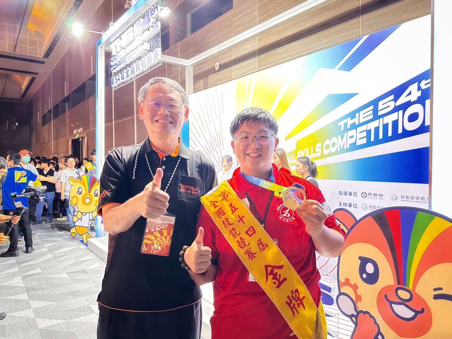 勞動部桃竹苗分署全國技能競賽奪15金21銀17銅 復興偏鄉學子用金牌證明自己 S 77045793