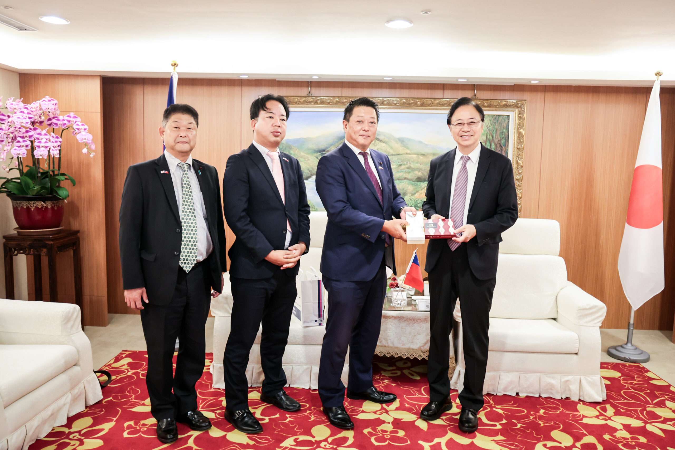 張善政與大阪堺市議員會面 盼推動少棒互訪交流 gdg887hw scaled