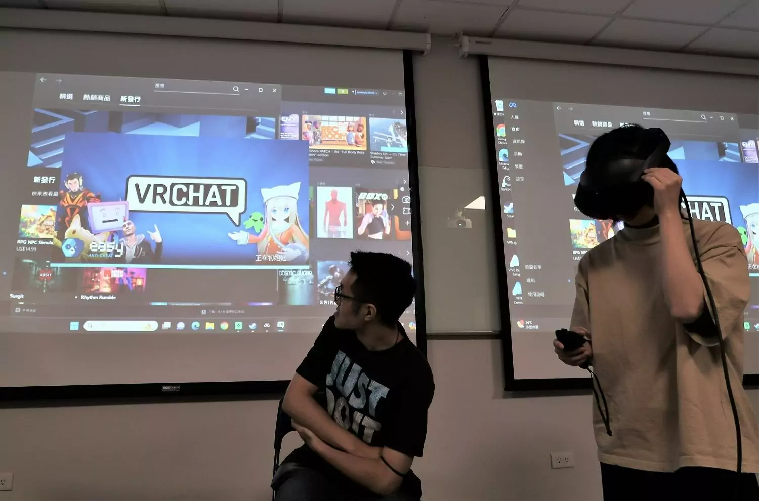 桃園智發會盼結合元宇宙 提升市政效率 圖7、戴上Meta Quest可以在VR CHAT社交虛擬平台認識全世界的使用者。 0