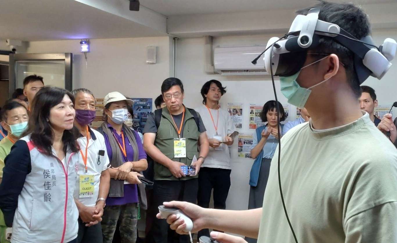 龍華科大前進桃園安東青創基地 展示得獎遊戲作品 桃青年局攜手龍華科大 安東青創基地展出遊戲作品要你好看 3