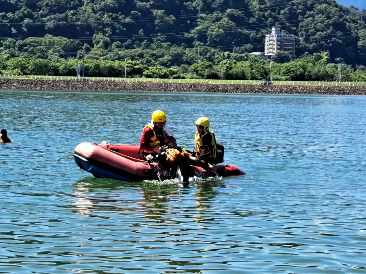 桃園圳頂消防精進水域救援能力 確保民眾安全無虞 桃園圳頂消防精進水域救援能力 確保民眾安全無虞