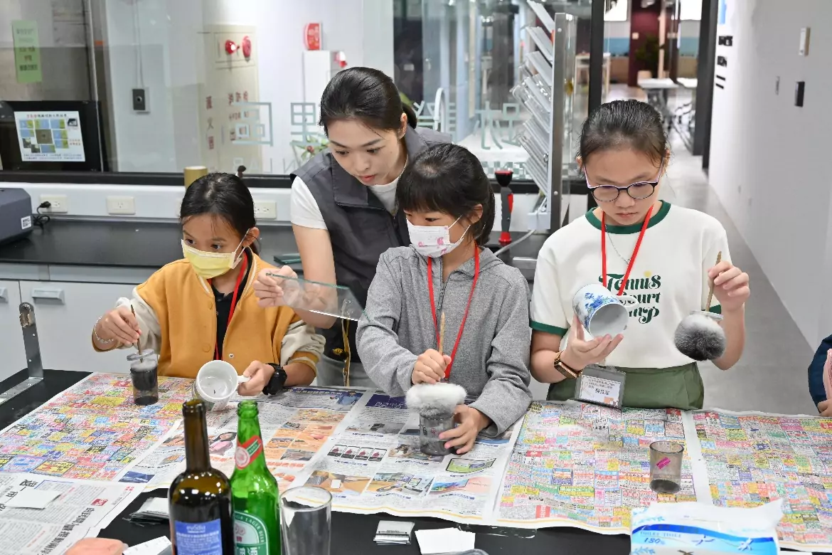 桃警鑑識中心大門敞開!小小福爾摩斯體驗激發科學潛能 20240815 2