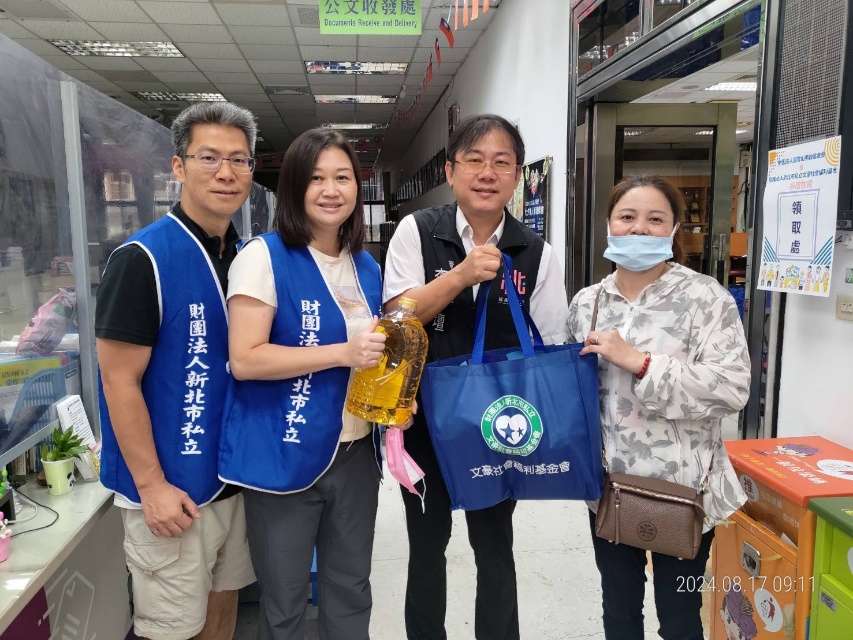 蘆竹區公所結合公益團體 捐贈物資溫暖弱勢家庭 33 2