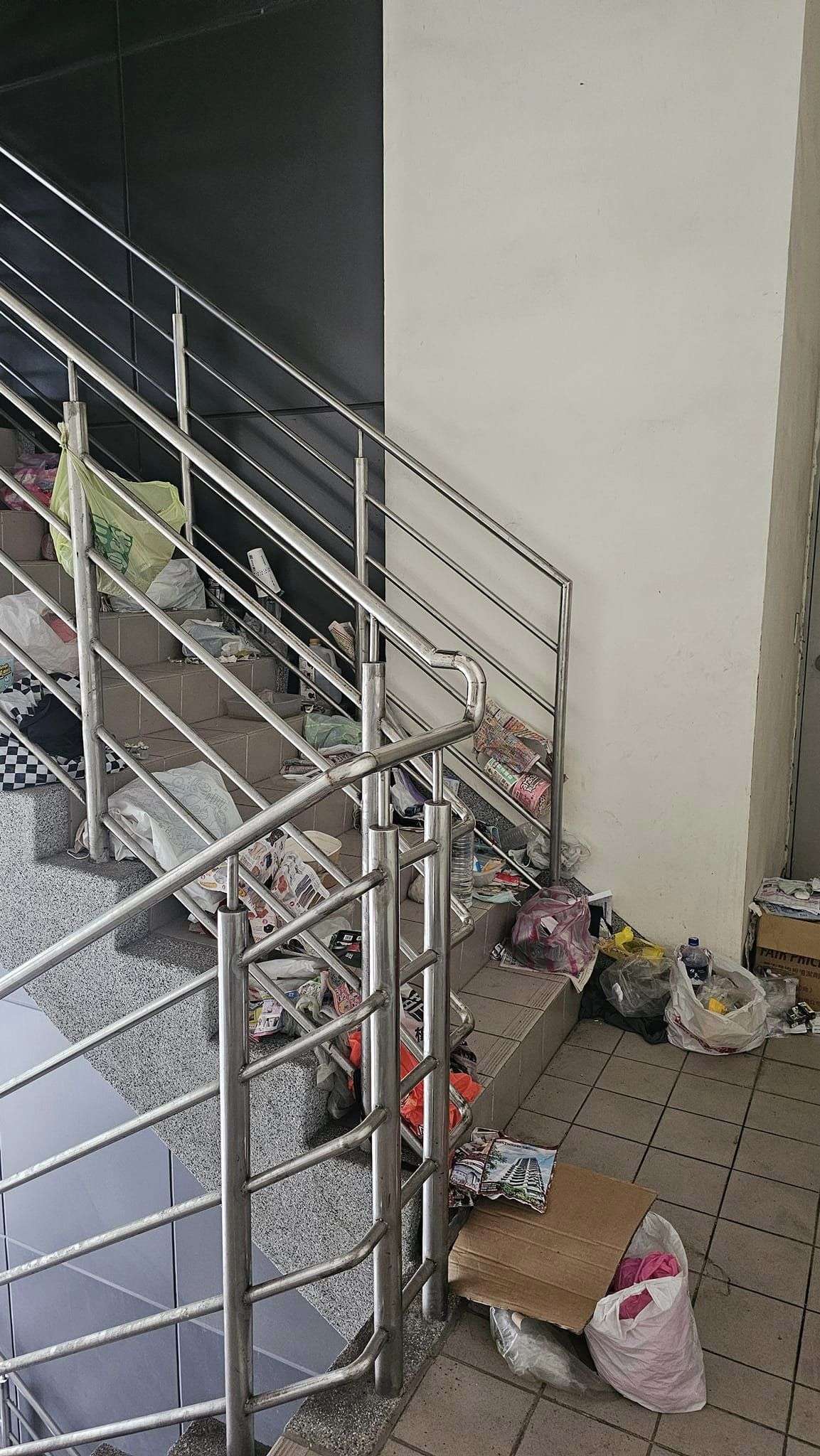 A9站樓梯間變街友之家?桃捷回應揭真相