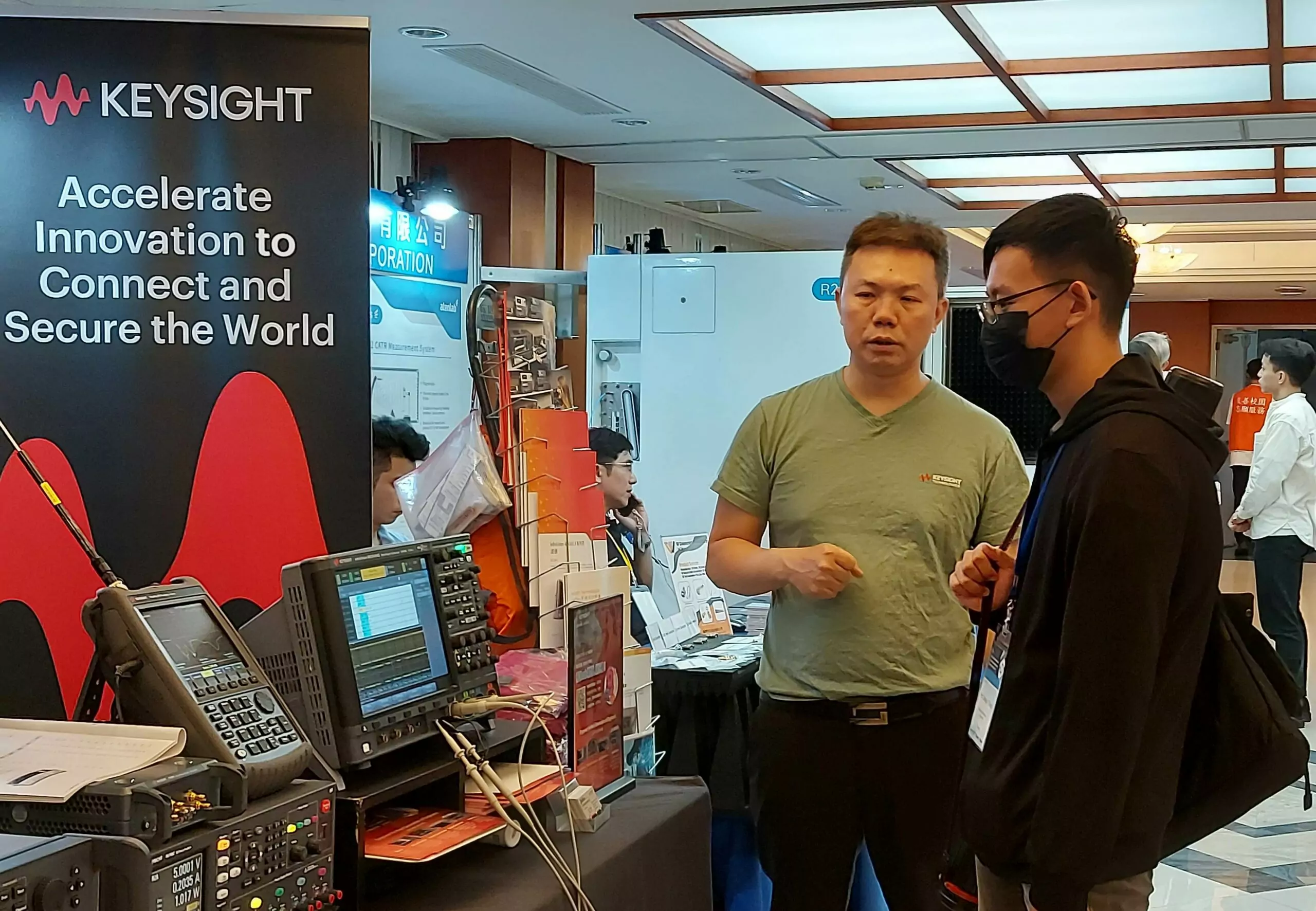 IEEE iWEM國際研討會龍華科大登場 產學攜手推動科技創新 5grwr 1 scaled