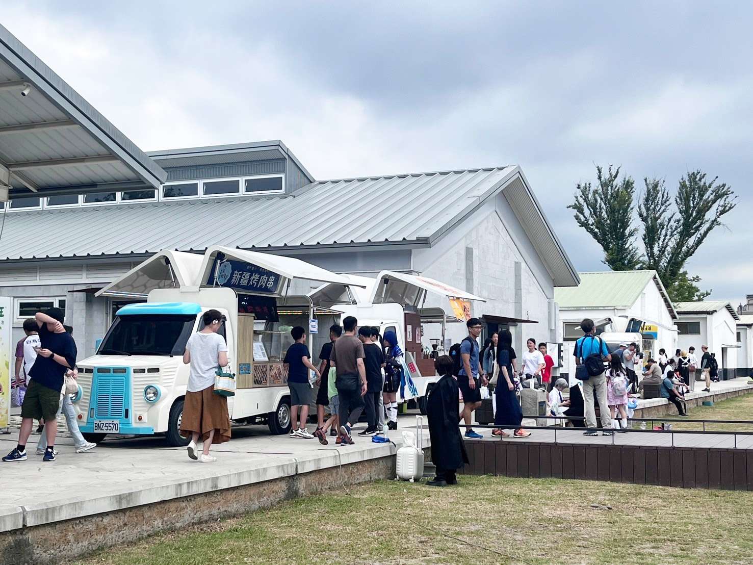 暑假去哪玩?桃市中原文創園區展覽、市集超好逛 活動亮點一次看 6 中原文創園區假日餐車 0