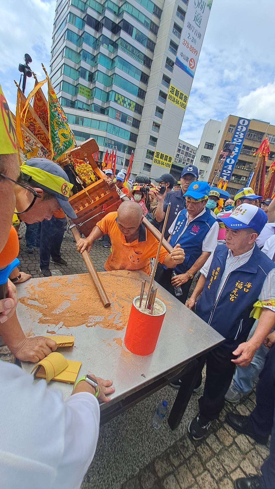 【有片】桃園航空城拆遷戶扛神轎陳情 游吾和盼市府提高補助重建家園 63996