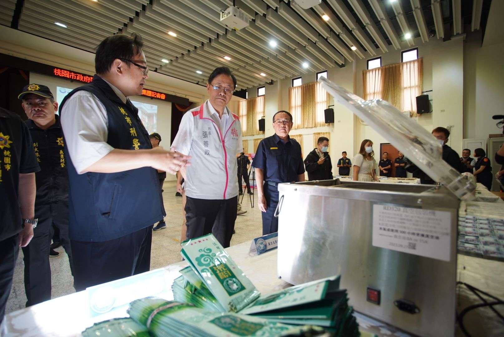 桃警蒐證長達1年多 瓦解製毒工廠逮19犯嫌 977275 0