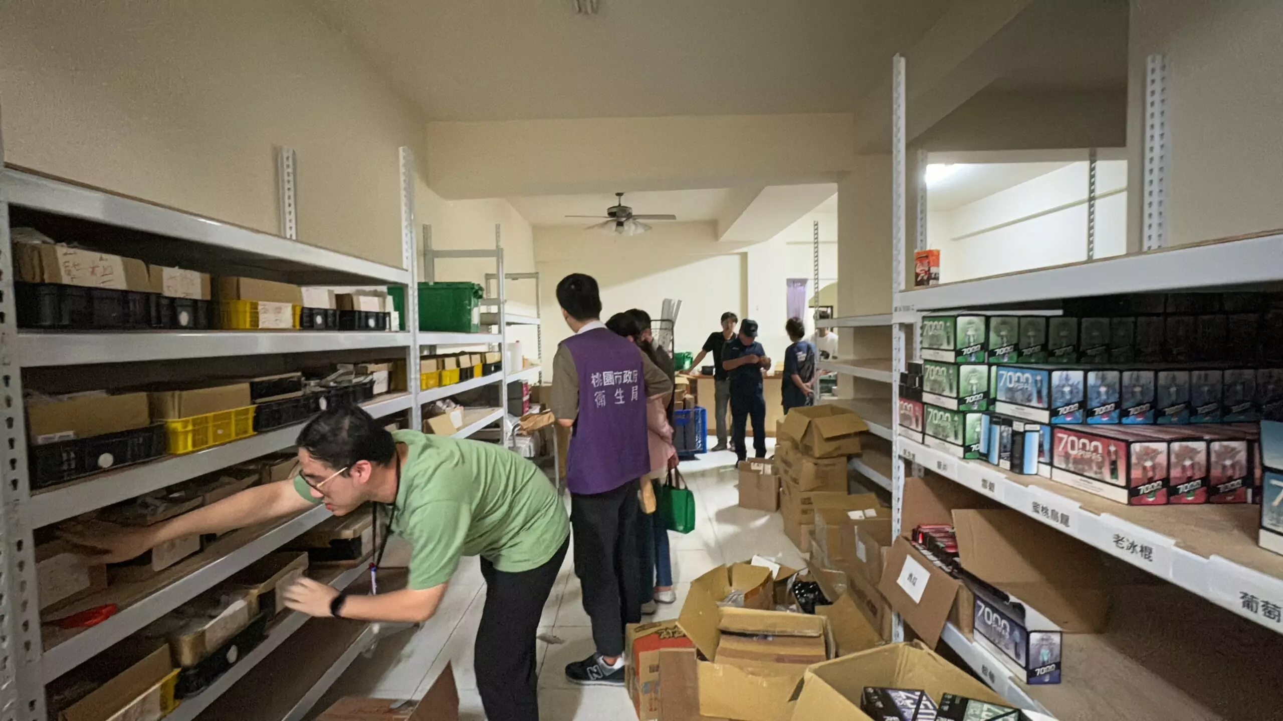 桃市府查獲非法電子煙工廠 涉案產品市值逾2千萬 桃市府查獲非法電子煙工廠 涉案產品市值逾2千萬