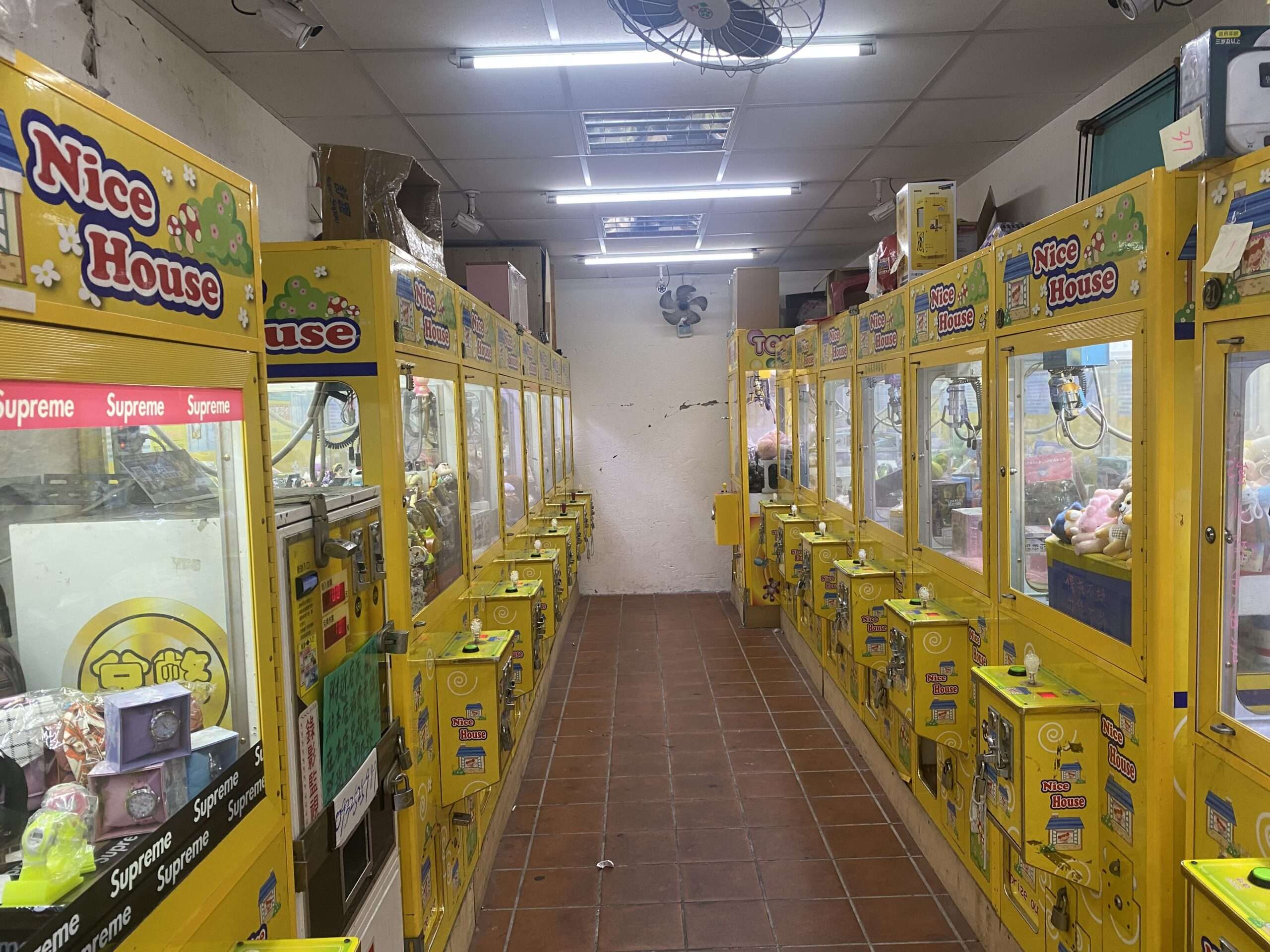 桃市府強化管理夾娃娃機店 修正自助選物販賣事業管理自治條例 IMG 4160 scaled