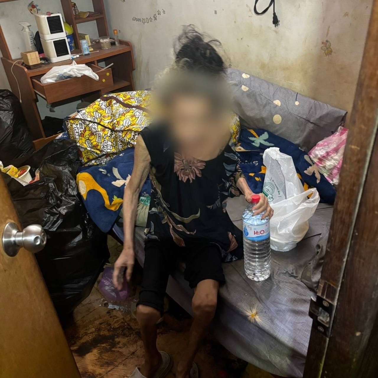 6旬失智婦獨居生活無法自理 八德暖警助通報安置 S 19603473