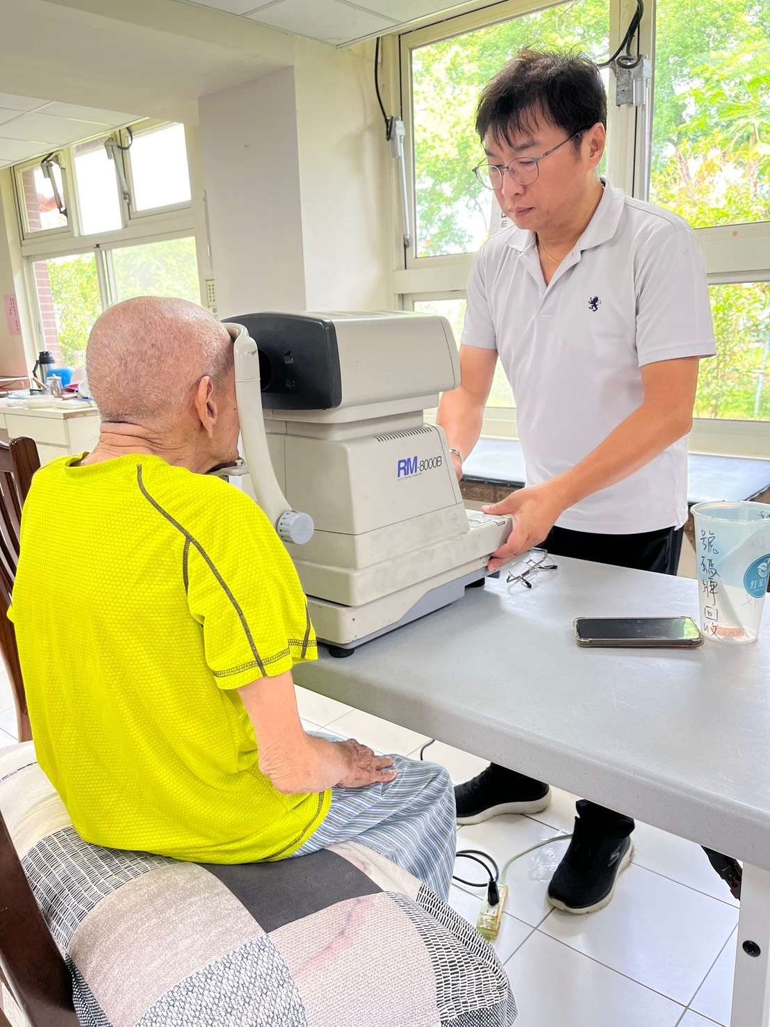 桃園榮家提供老花眼鏡巡迴服務 提升長輩視力健康 S 20152362 0