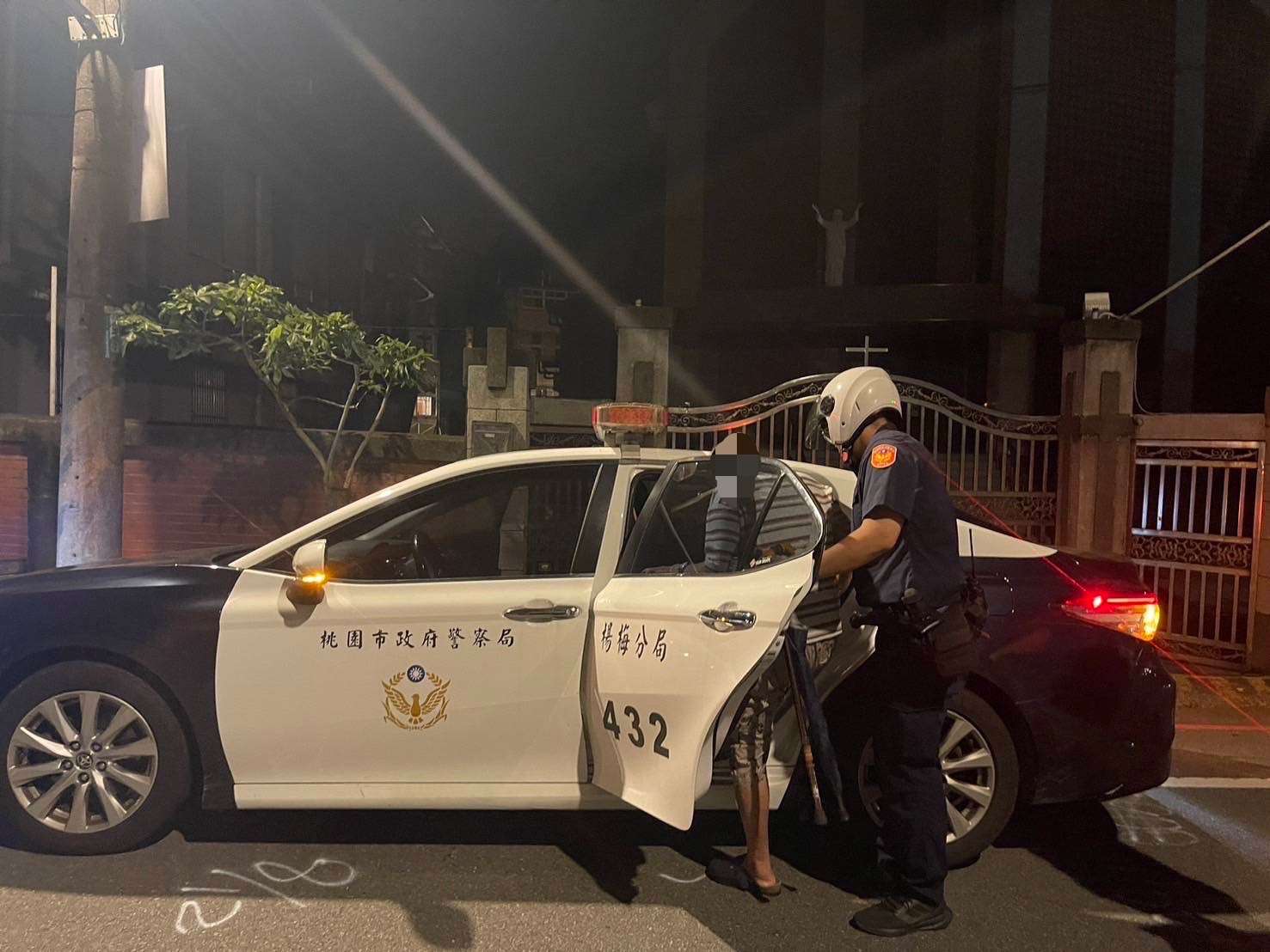 失智翁獨自外出迷途 楊梅警助結束流浪記 S 66797632 0