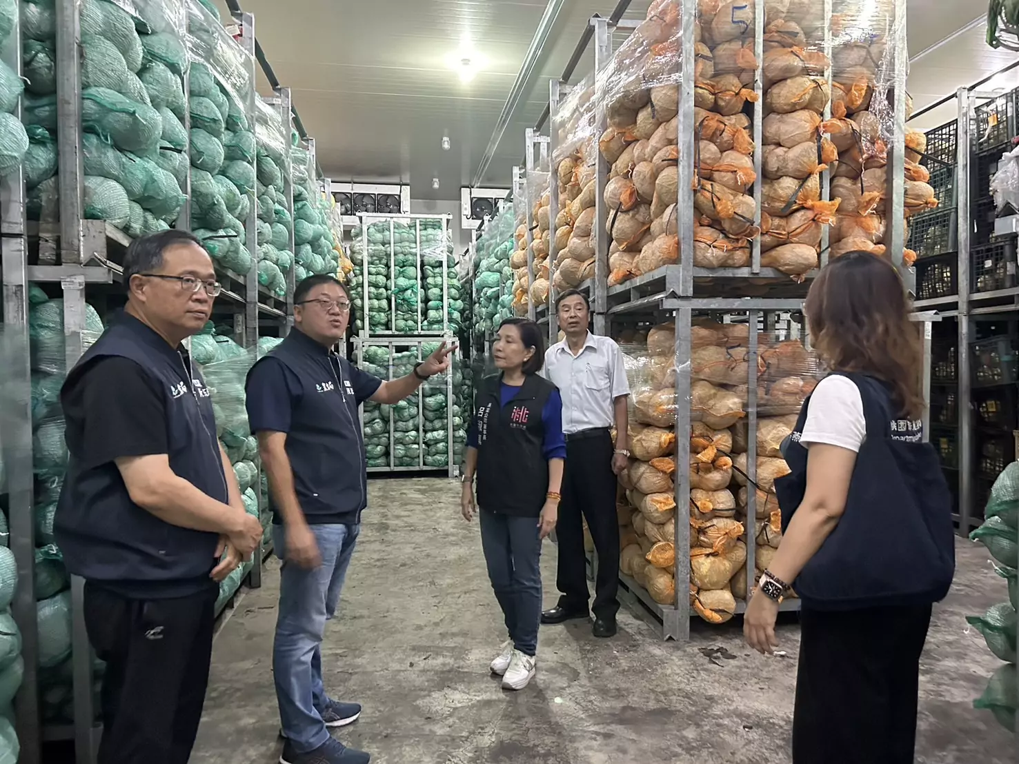 凱米颱風重創產地菜價上漲 桃市府釋出冷藏蔬菜因應 凱米颱風重創產地菜價上漲 桃市府釋出冷藏蔬菜因應
