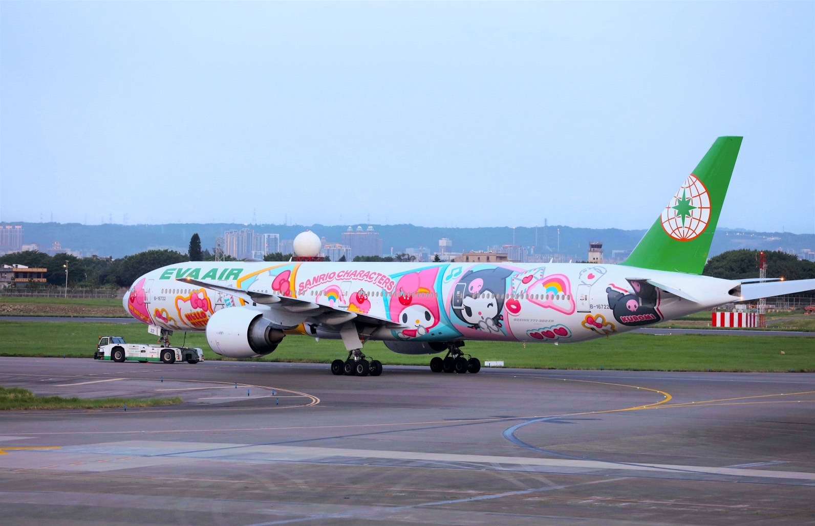 長榮航空全新三麗鷗彩繪機亮相 Kitty、酷洛米、美樂蒂陪你翱翔夢幻世界 S 71401552 0