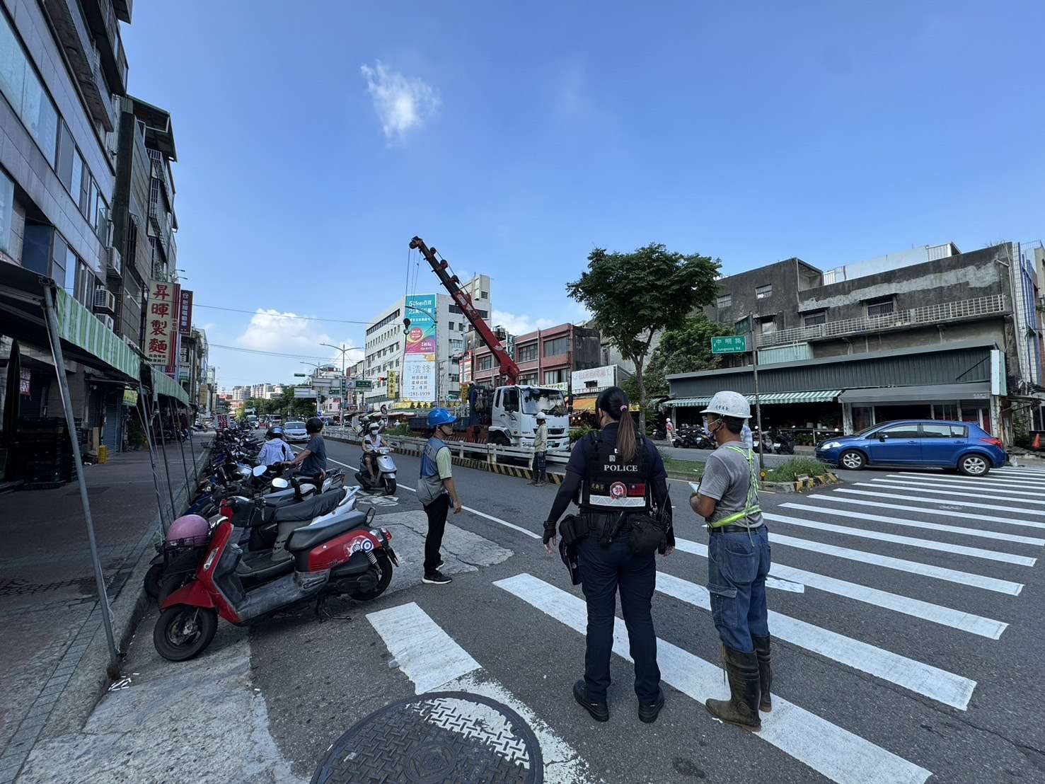 桃市府啟動新明市場周邊美化工程 封閉明德路車道加強違規取締 S 72605702