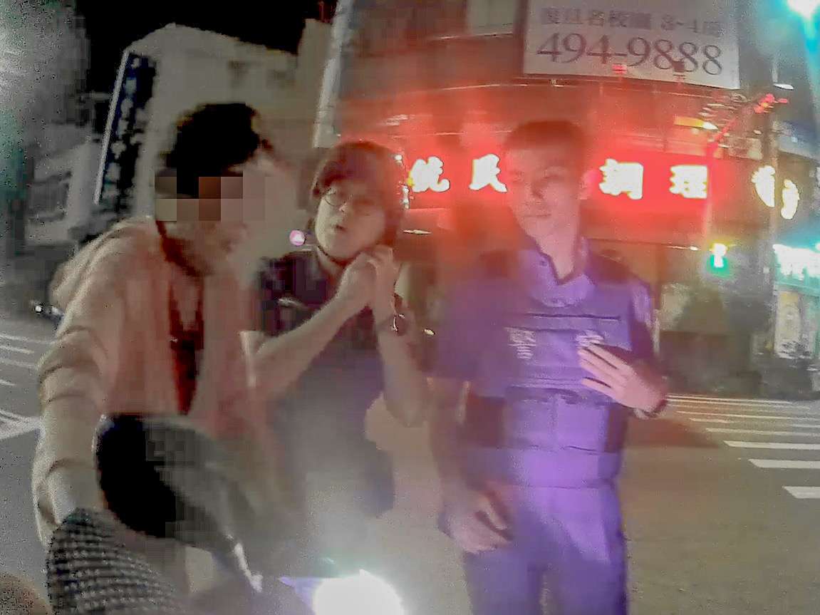 老婦外出買滷味繞半個桃園!壢警及時結束迷途驚魂 S 9347111