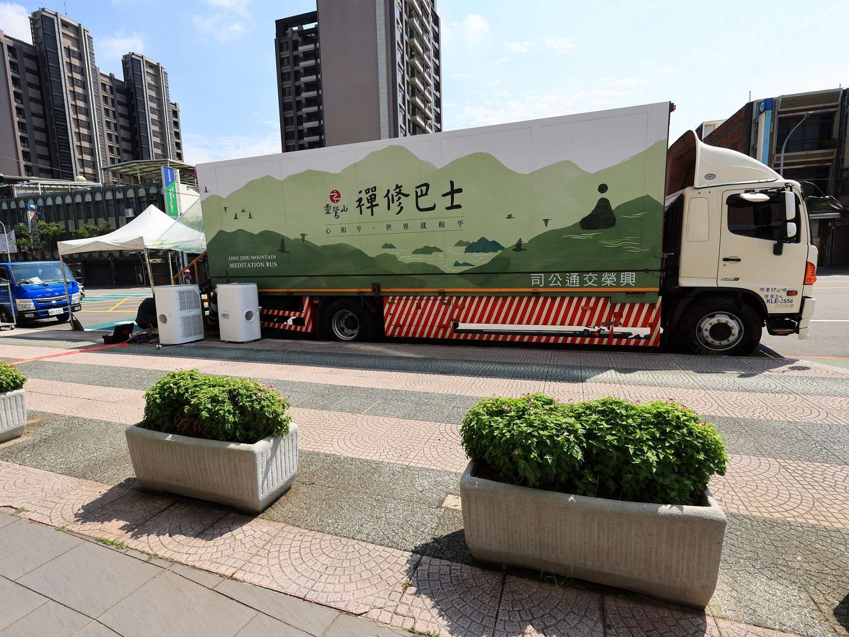靈鷲山禪修巴士「心和平號」今首航 邀民眾來場自我寧靜之旅 圖4 1