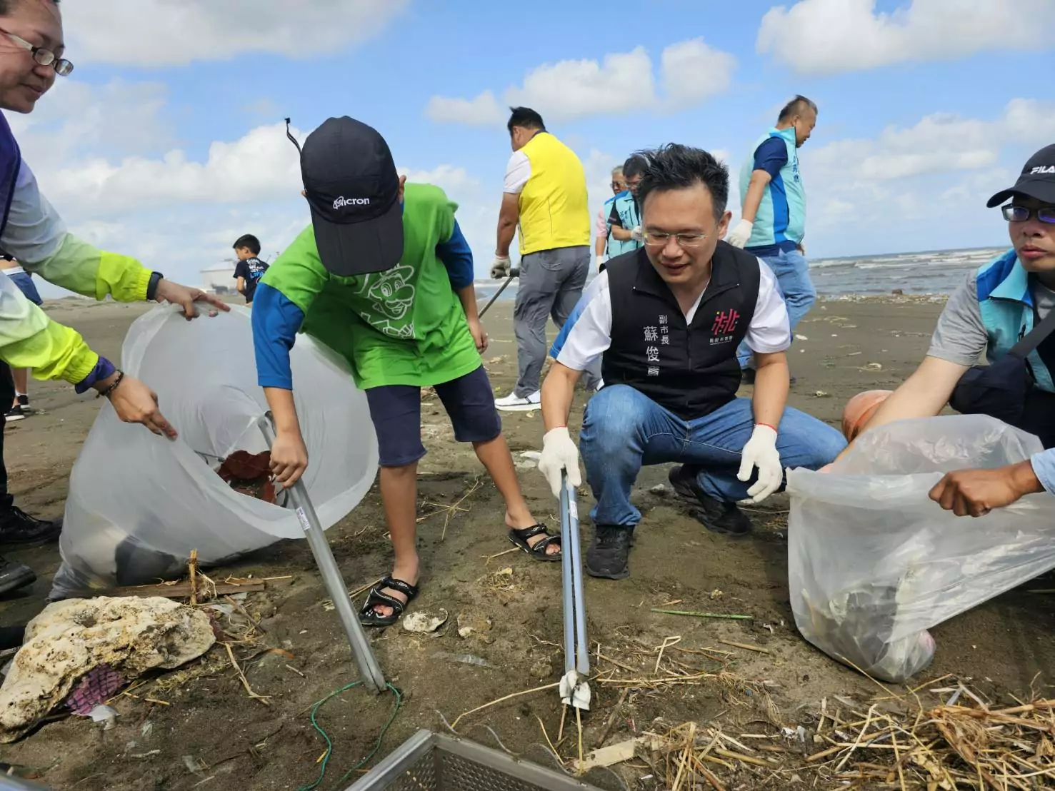 桃竹竹苗4縣市聯合淨灘觀音登場 桃環局鼓勵民眾一起守護海岸線 178670 0